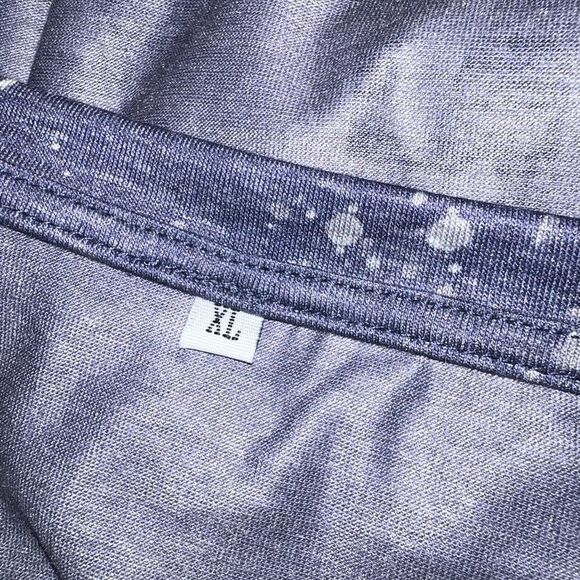 Cute blue bleach splash look top with legends in print - Picture 8 of 9